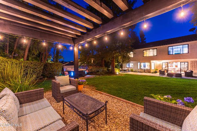 29455 Fountainwood Street, Agoura Hills, CA 91301