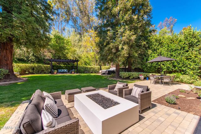 29455 Fountainwood Street, Agoura Hills, CA 91301