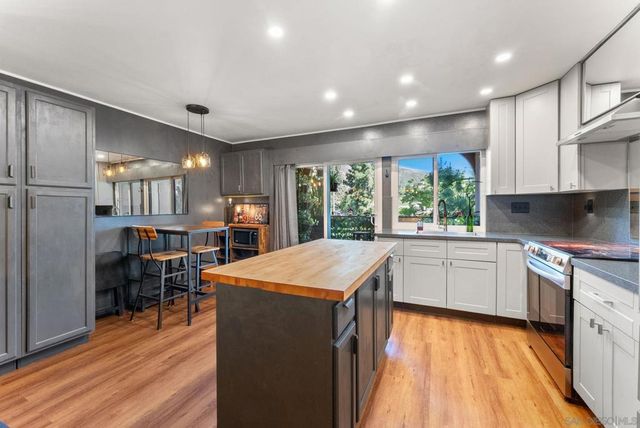 7838 Cowles Mountain Ct C33, San Diego, CA 92119