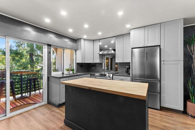 7838 Cowles Mountain Ct C33, San Diego, CA 92119