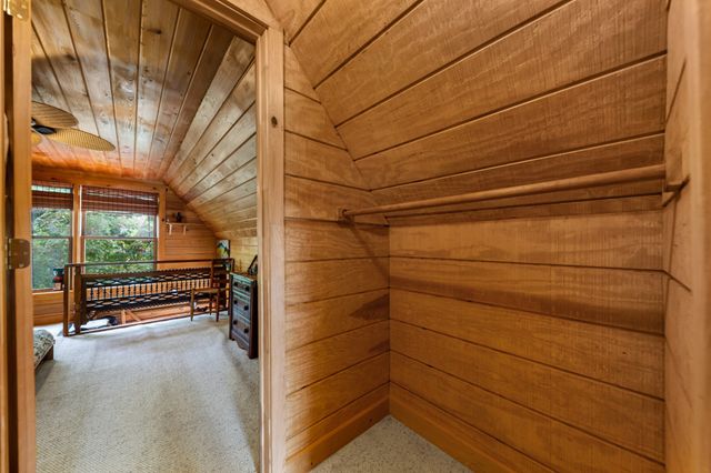 4428 Deer Creek Rd, Linden, TN 37096