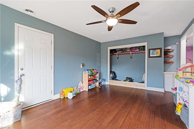 508 Kemp LNDG, Suffolk, VA 23434