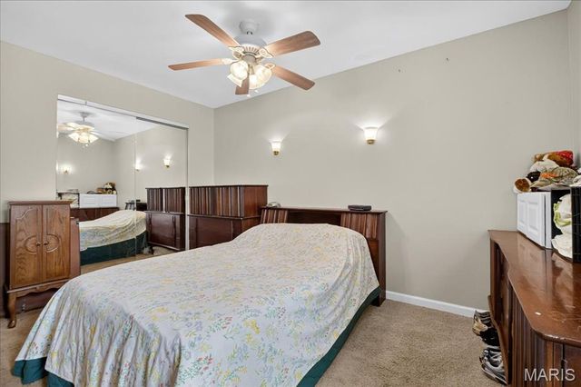 5709 Chatport Road, St Louis, MO 63129