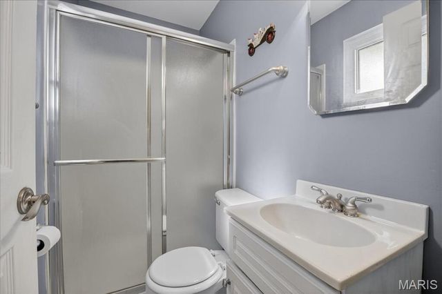 5709 Chatport Road, St Louis, MO 63129