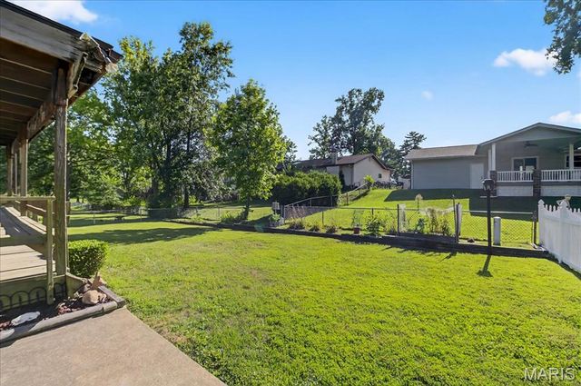 5709 Chatport Road, St Louis, MO 63129