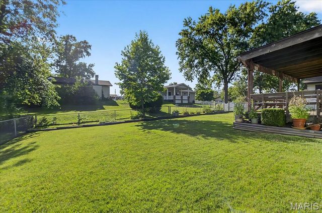 5709 Chatport Road, St Louis, MO 63129