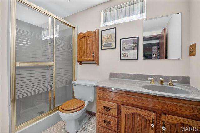 5709 Chatport Road, St Louis, MO 63129