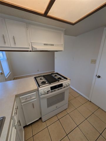7800 Northcrest BLVD 204, Austin, TX 78752