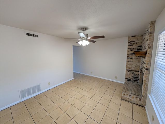7800 Northcrest BLVD 204, Austin, TX 78752