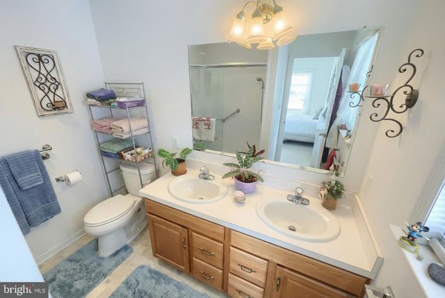 39 SPRING HILL LN, Mountville, PA 17554