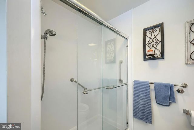 39 SPRING HILL LN, Mountville, PA 17554