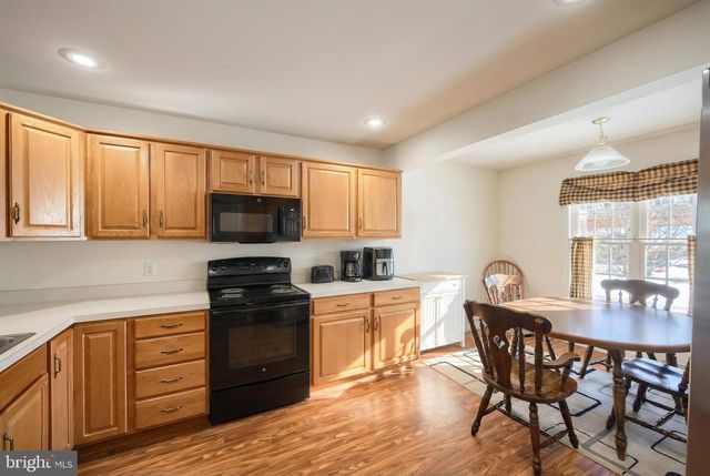 39 SPRING HILL LN, Mountville, PA 17554