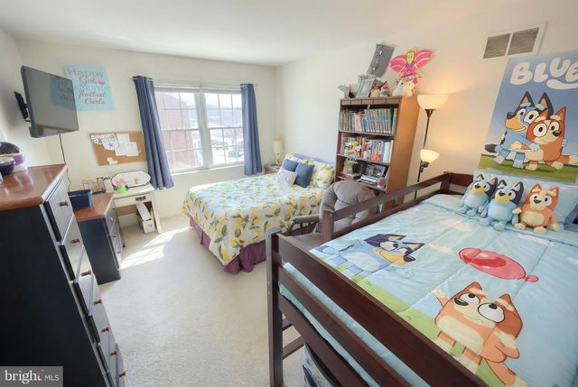 39 SPRING HILL LN, Mountville, PA 17554