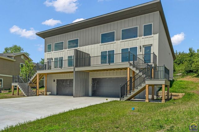 4851 NW Astor Park DR, Topeka, KS 66618
