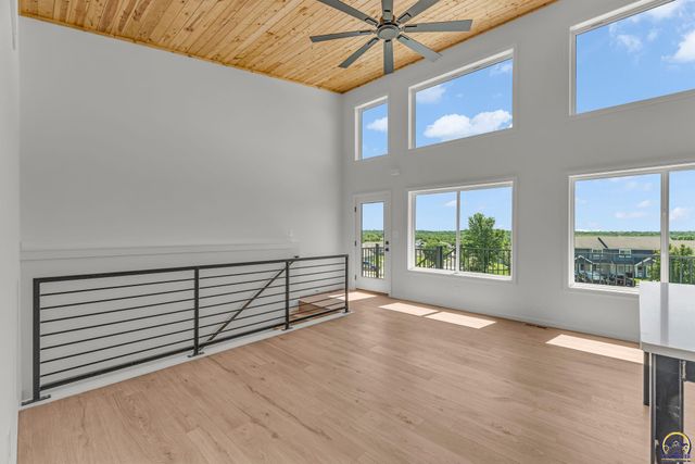 4851 NW Astor Park DR, Topeka, KS 66618