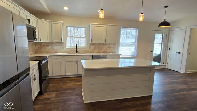 3747 Smith Road, Nashville, IN 47448