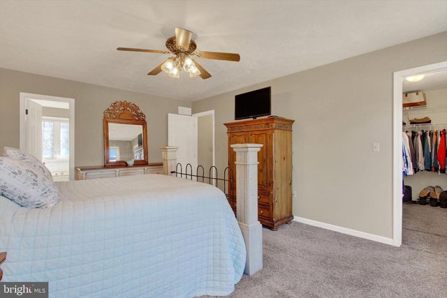 17 BUGLE CALL PATH, Gettysburg, PA 17325