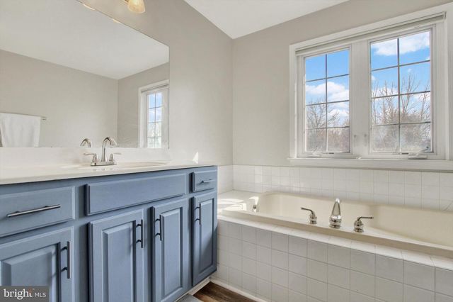 17 BUGLE CALL PATH, Gettysburg, PA 17325