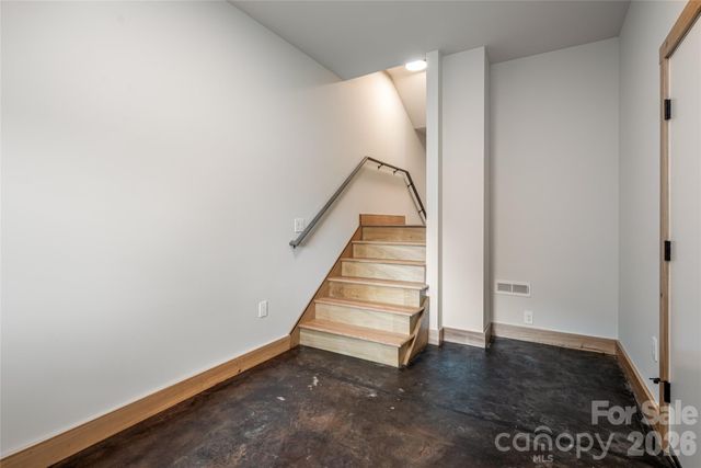 19 Ginger Spice Trail, Weaverville, NC 28787