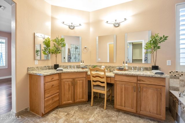 1715 E KENWOOD Street, Mesa, AZ 85203