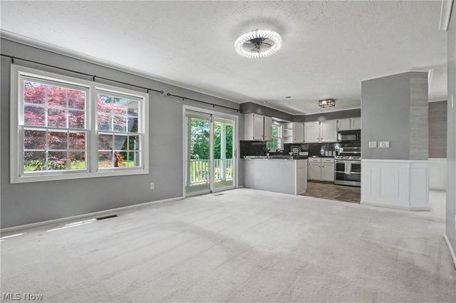 1565 Windrow Lane, Broadview Heights, OH 44147