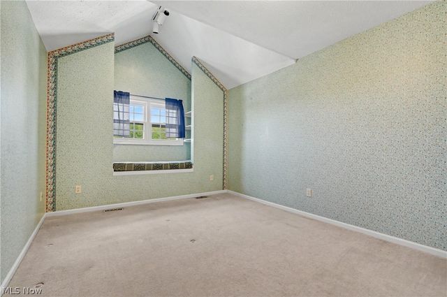 1565 Windrow Lane, Broadview Heights, OH 44147