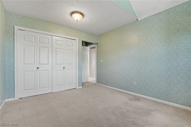 1565 Windrow Lane, Broadview Heights, OH 44147