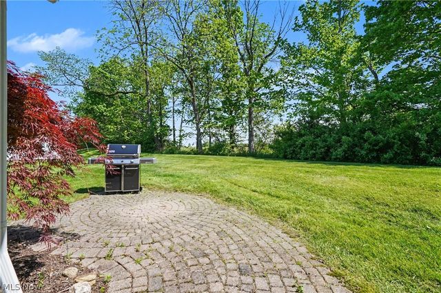 1565 Windrow Lane, Broadview Heights, OH 44147