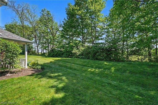 1565 Windrow Lane, Broadview Heights, OH 44147