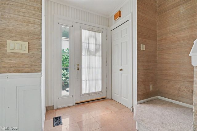 1565 Windrow Lane, Broadview Heights, OH 44147