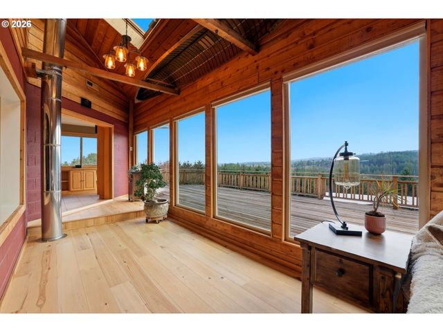 16900 Sw MCFEE Pl, Hillsboro, OR 97123