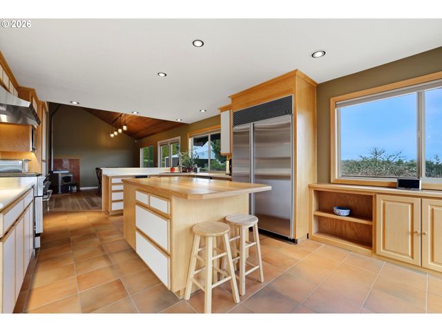 16900 Sw MCFEE Pl, Hillsboro, OR 97123