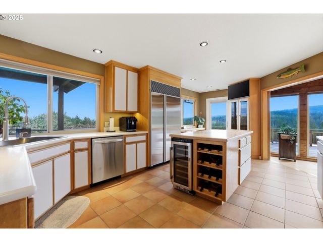 16900 Sw MCFEE Pl, Hillsboro, OR 97123