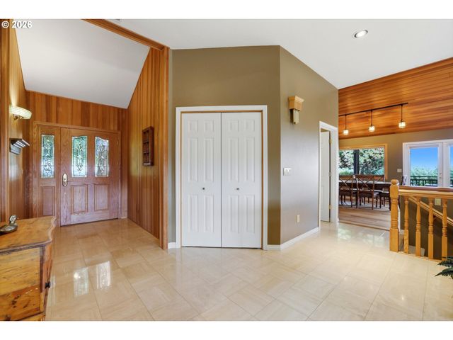 16900 Sw MCFEE Pl, Hillsboro, OR 97123