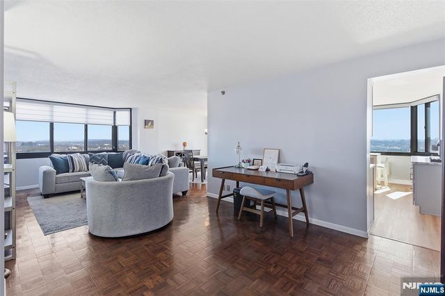 326 Prospect Avenue 11E, Hackensack, NJ 07601