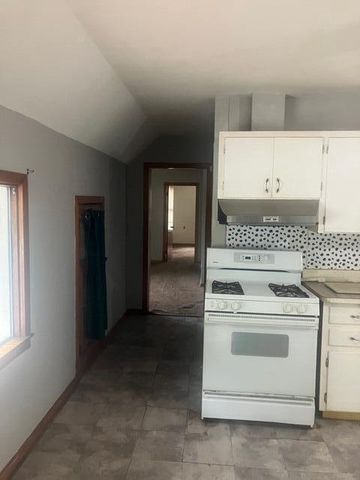 801 Oakland AVENUE, Waukesha, WI 53186