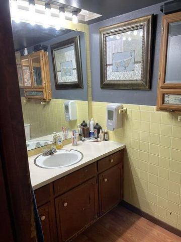 801 Oakland AVENUE, Waukesha, WI 53186