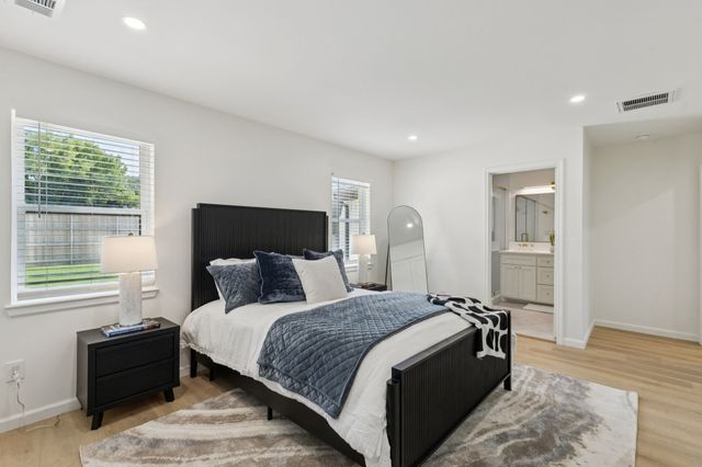 8566 Sweetwood Drive, Dallas, TX 75228