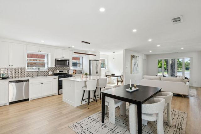 8566 Sweetwood Drive, Dallas, TX 75228