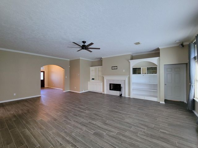 18511 Falcon Crest Drive, Humble, TX 77346