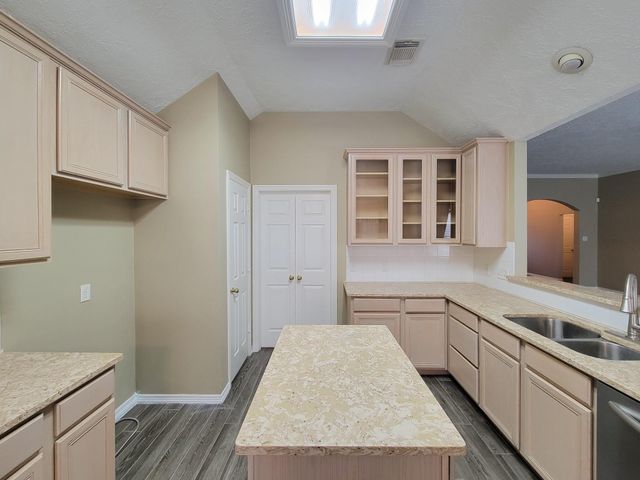 18511 Falcon Crest Drive, Humble, TX 77346