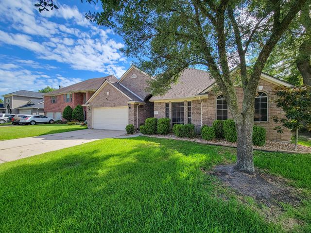 18511 Falcon Crest Drive, Humble, TX 77346