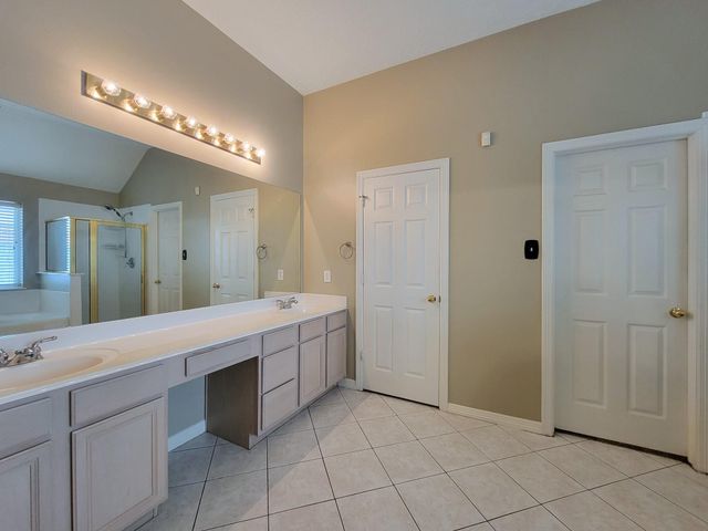 18511 Falcon Crest Drive, Humble, TX 77346