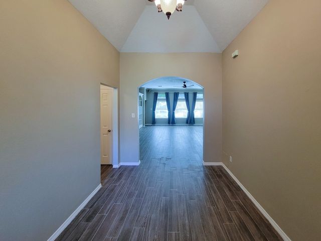 18511 Falcon Crest Drive, Humble, TX 77346