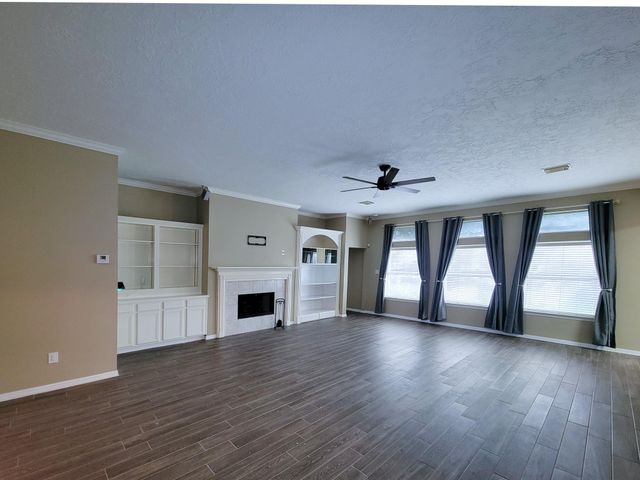 18511 Falcon Crest Drive, Humble, TX 77346