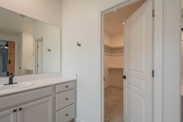 1121 Trailside Drive, San Juan Bautista, CA 95045