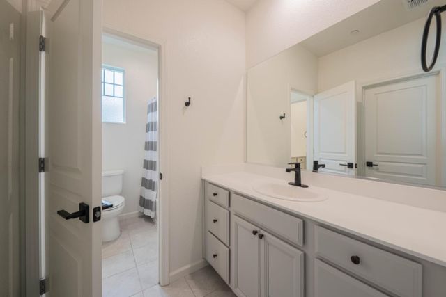 1121 Trailside Drive, San Juan Bautista, CA 95045