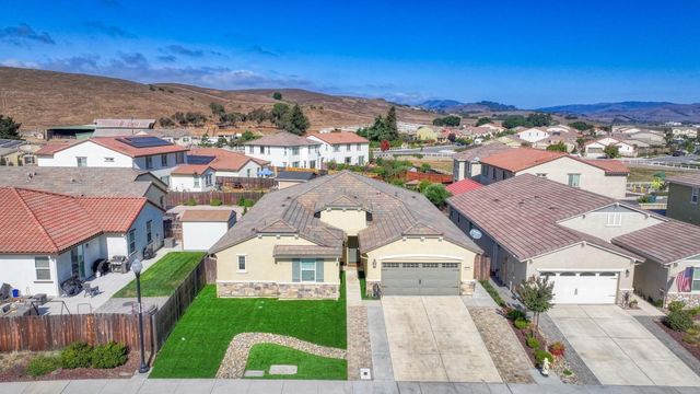 1121 Trailside Drive, San Juan Bautista, CA 95045