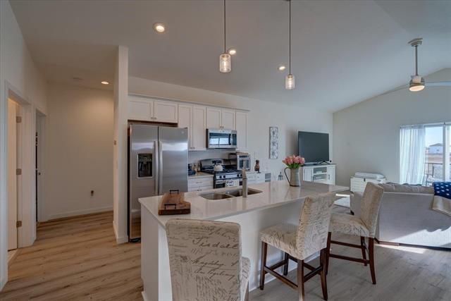 1232 Tivoli Circle, Oregon, WI 53575