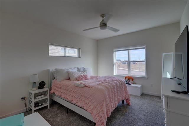 1232 Tivoli Circle, Oregon, WI 53575